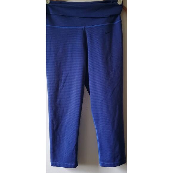 Nike Dri Fit Legend 2.0 Women's S Fold over Waistband Capri Pants 642530 Small - Picture 1 of 9